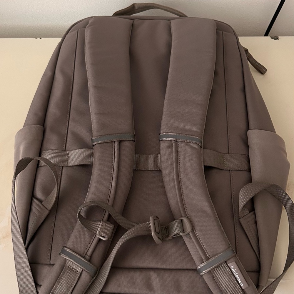 Nwt Lululemon Double-Zip Backpack (Tech Canvas) - image 2